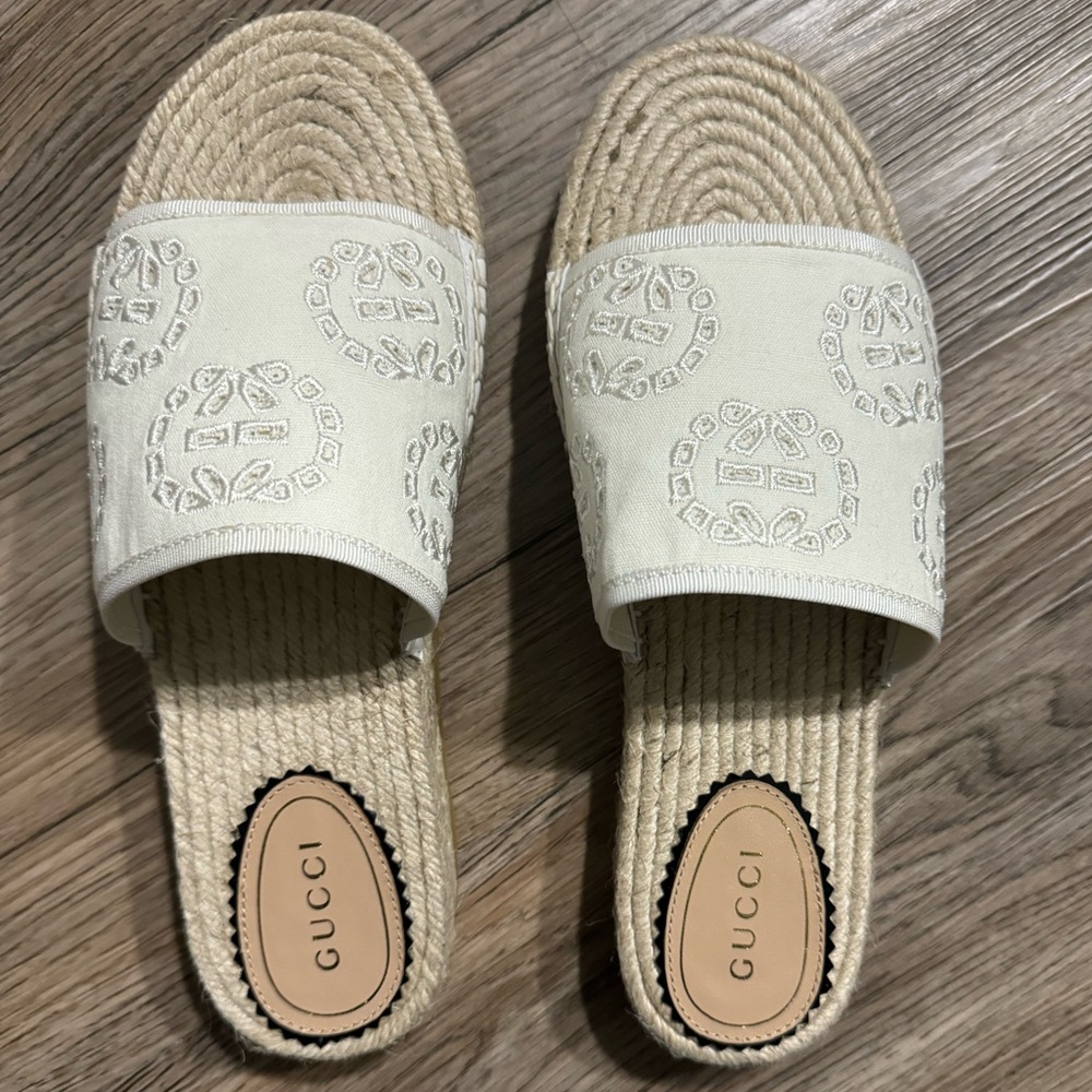 Gucci White Sandals Espadrille-Style Comfort
